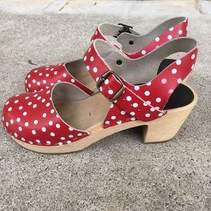 Cape Clogs Swedish Clogs